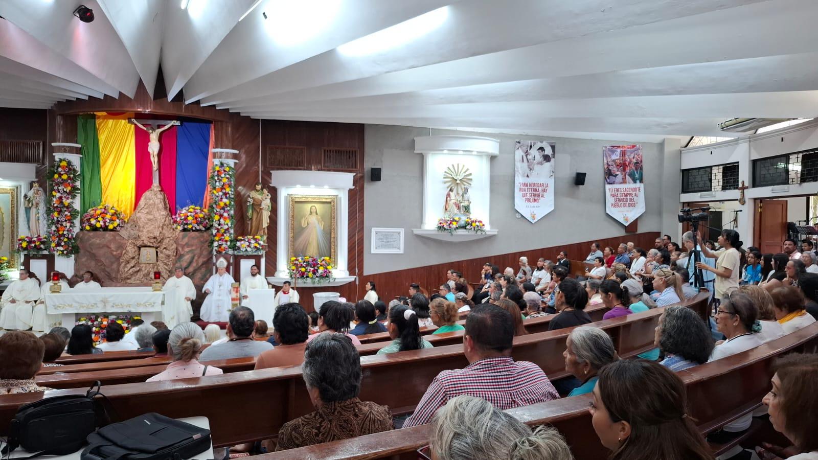 $!En Congreso Diocesano de Mazatlán, el Obispo llama a reflejar la fe en cada dimensión de la vida cotidiana
