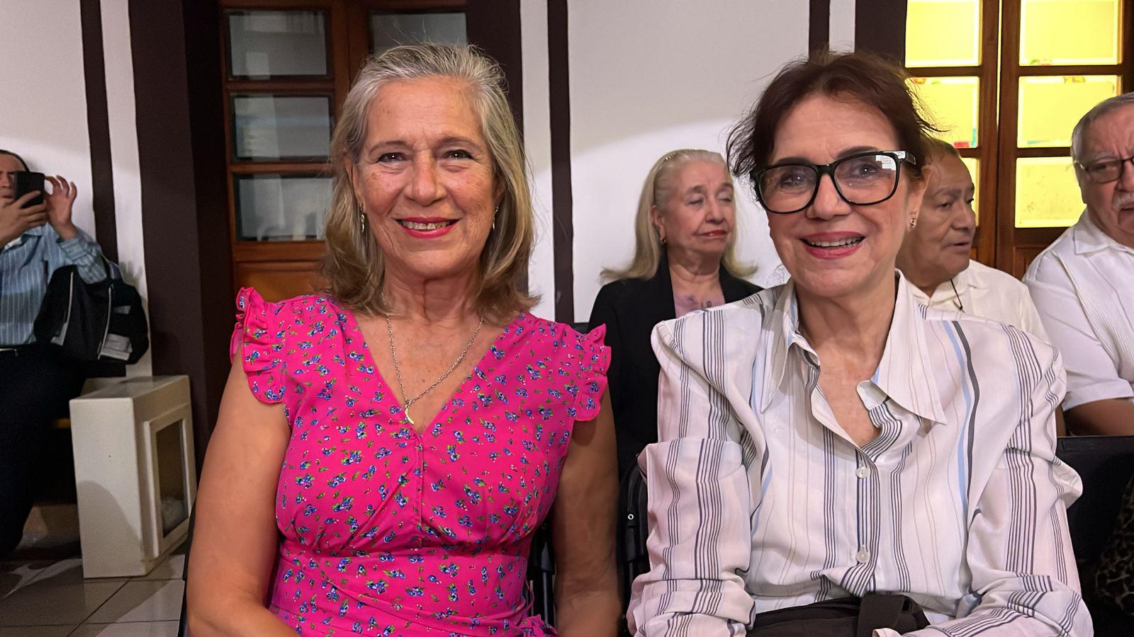 $!Lupita Torres y Vanessa Aún, alumnas de Gordon Campbell.