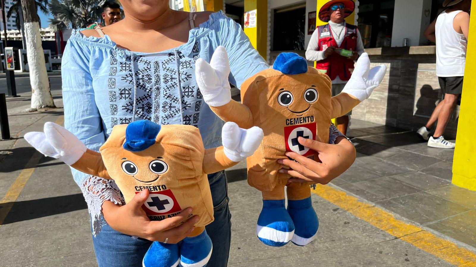 $!#FOTOS | Afición de Cruz Azul abarrota el parador fotográfico de Mazatlán