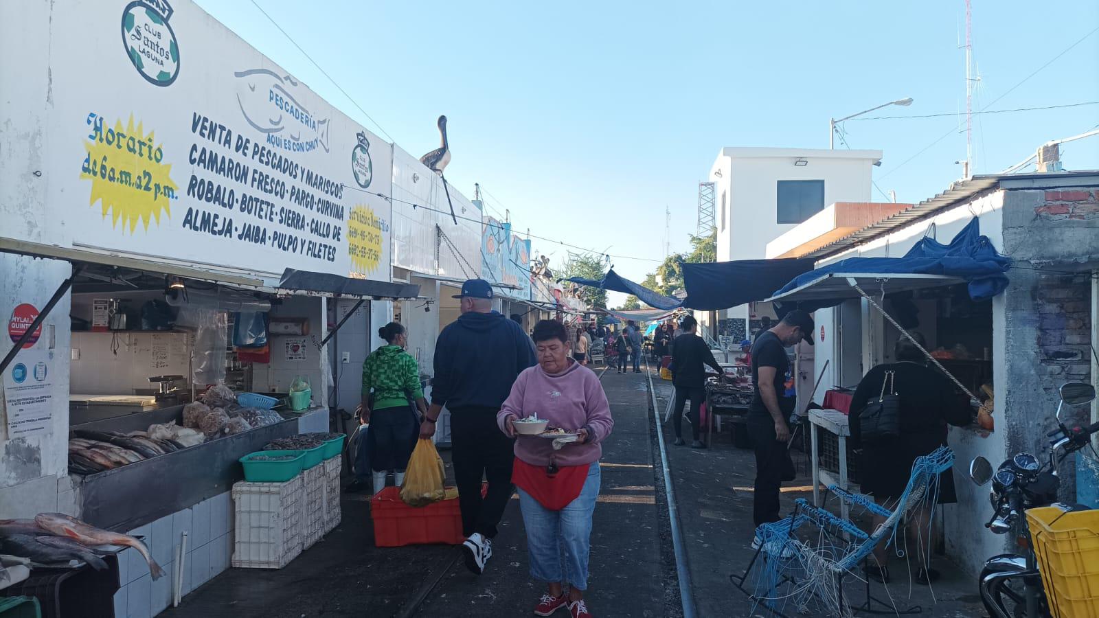 $!Esperan repunte en venta de pescado durante el Carnaval de Mazatlán
