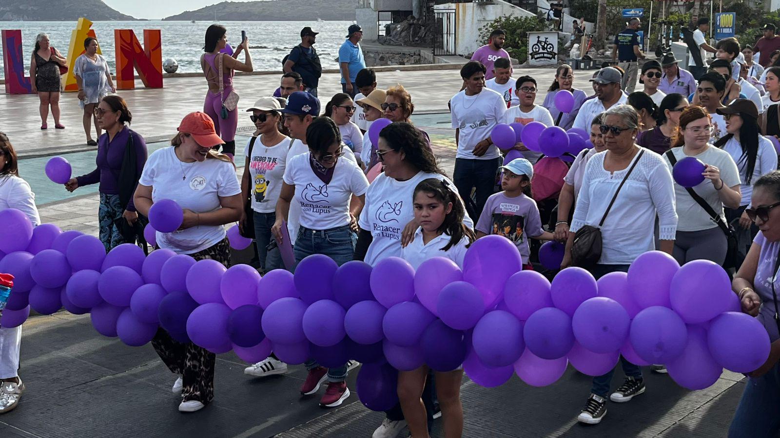 $!Marchan mazatlecos por los derechos de las personas con lupus