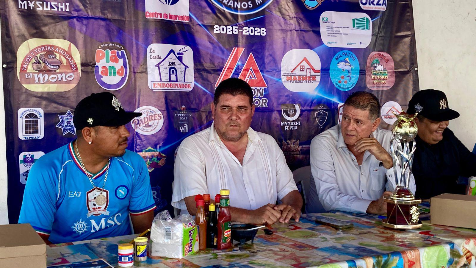 $!Premia Liga Superveteranos a lo mejor del mes de noviembre y al Campeón de Campeones del año anterior