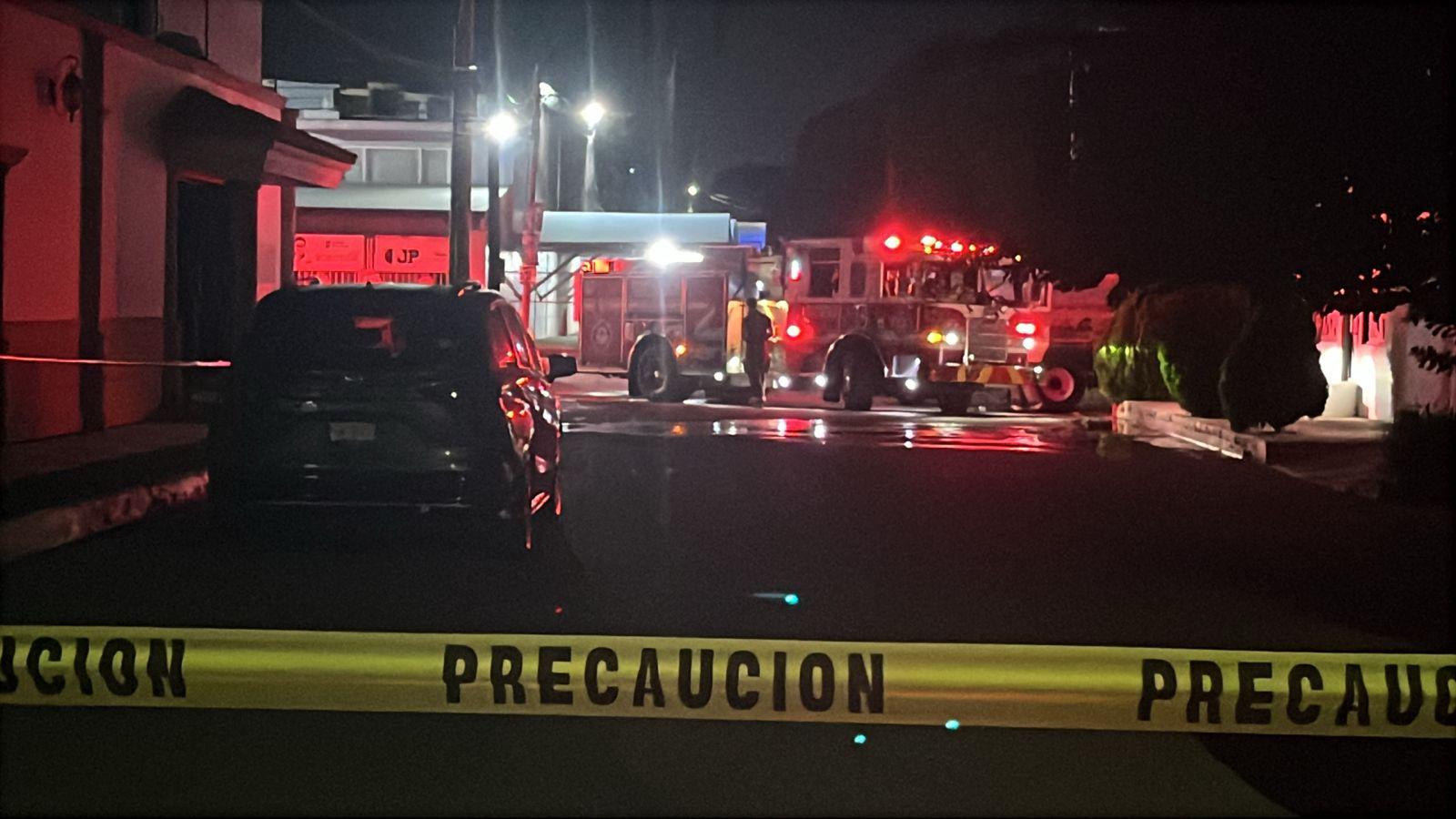 $!Se incendia un domicilio en la colonia Las Quintas, en Culiacán