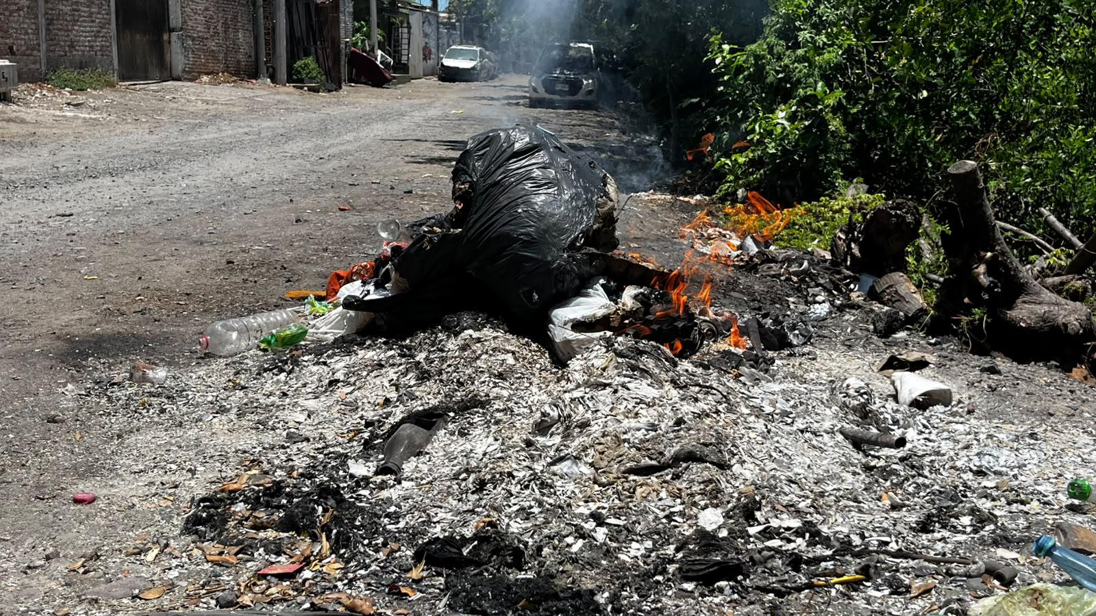 $!Persiste problema de basura y desechos en canales y arroyos de Mazatlán