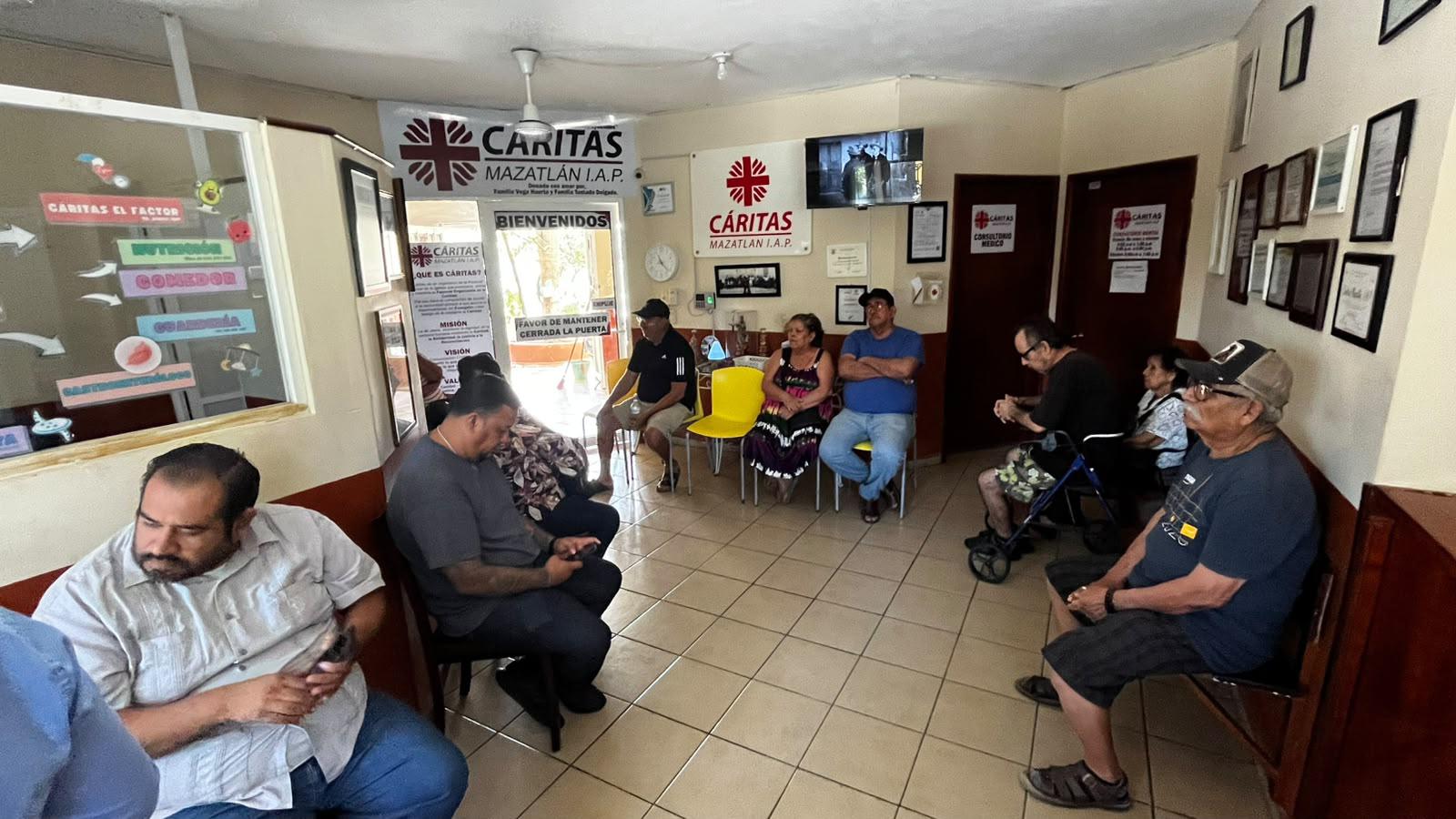 $!Registra buena respuesta la campaña de carnosidad de Cáritas Mazatlán
