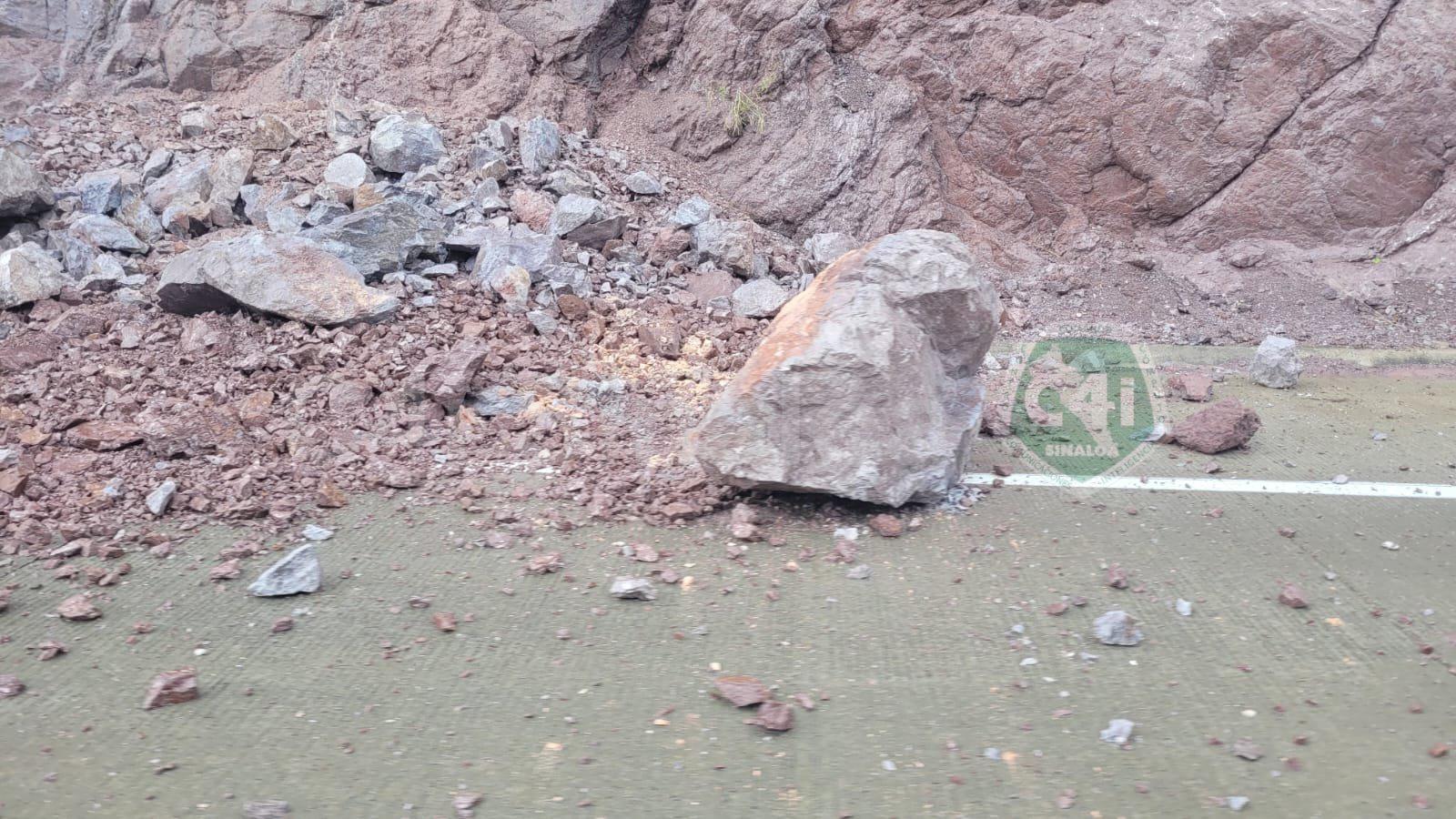 $!Cierran tramo del Libramiento Mazatlán por deslave