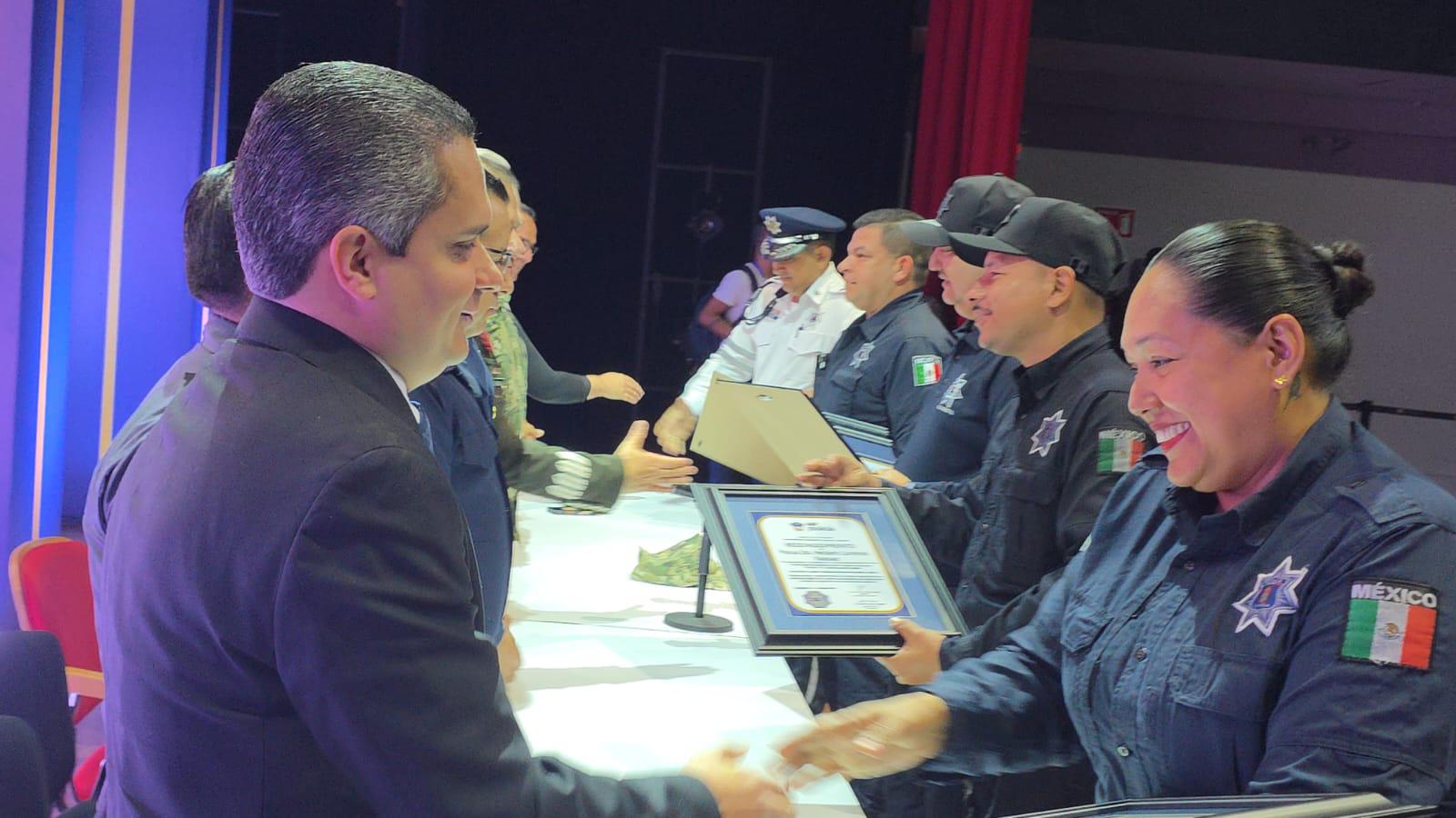 $!Urgen empresarios a dignificar condiciones de cuerpos de seguridad