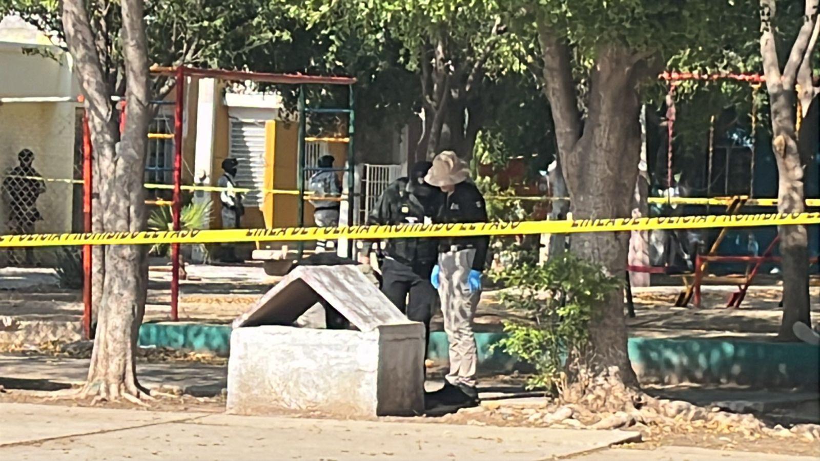 $!Ataque armado deja dos hombres muertos en parque de Infonavit Barrancos, en Culiacán