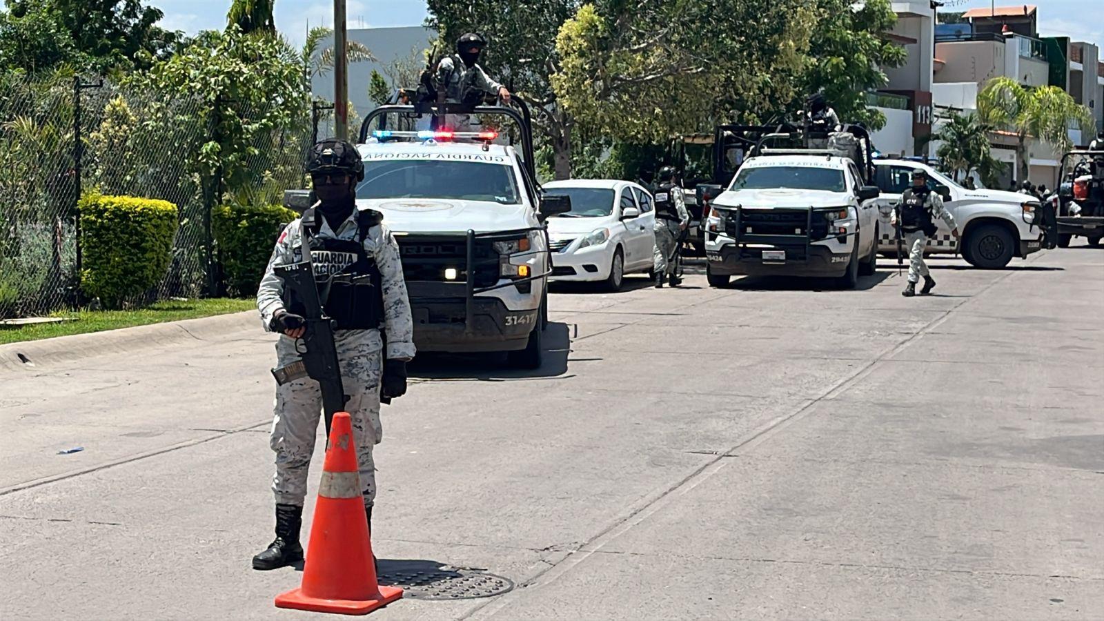 $!Guardia Nacional realiza operativo en domicilio de Isla Musala, Culiacán