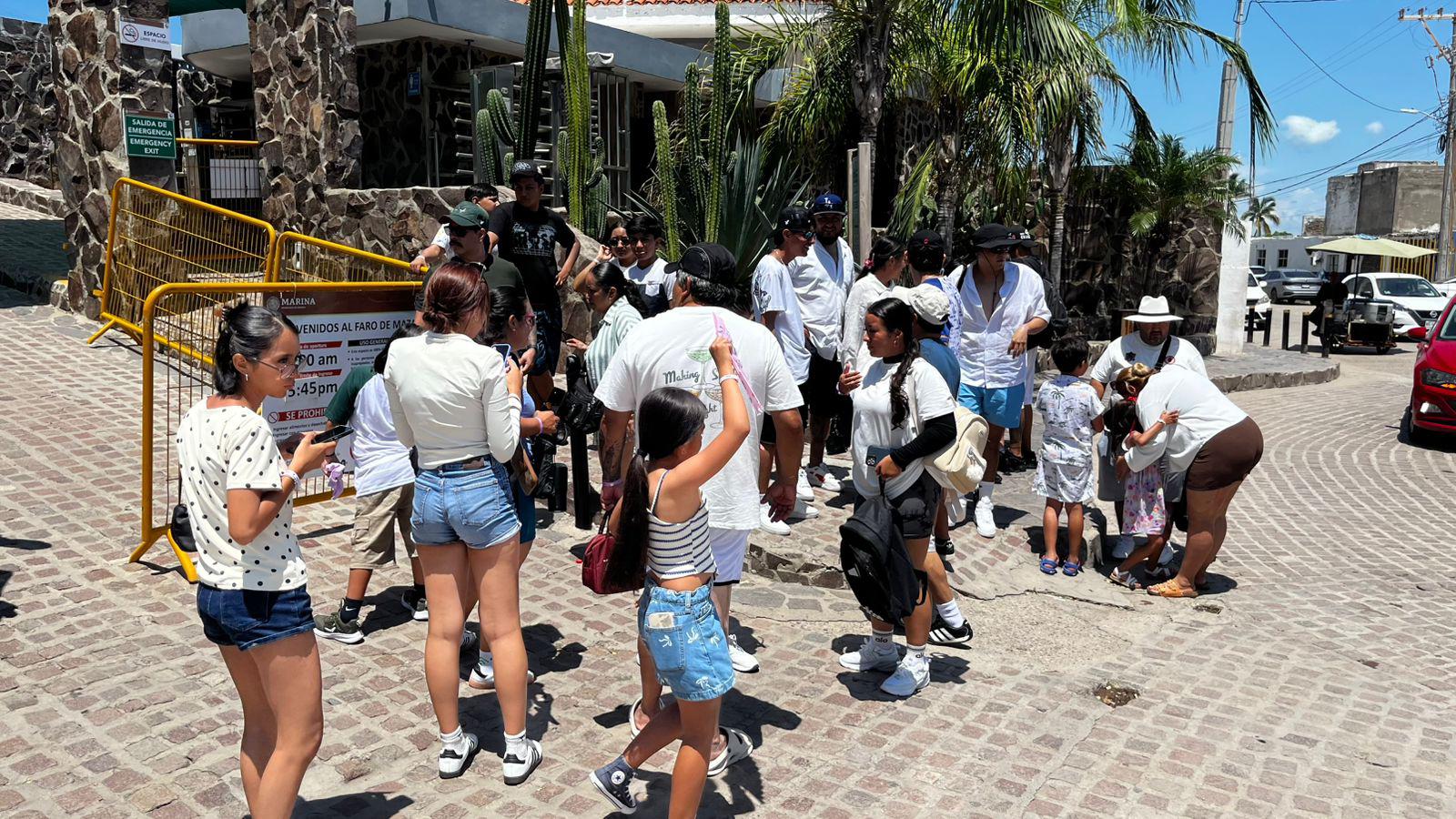 $!Faro de Mazatlán sigue recibiendo visitas pese al fin de las vacaciones