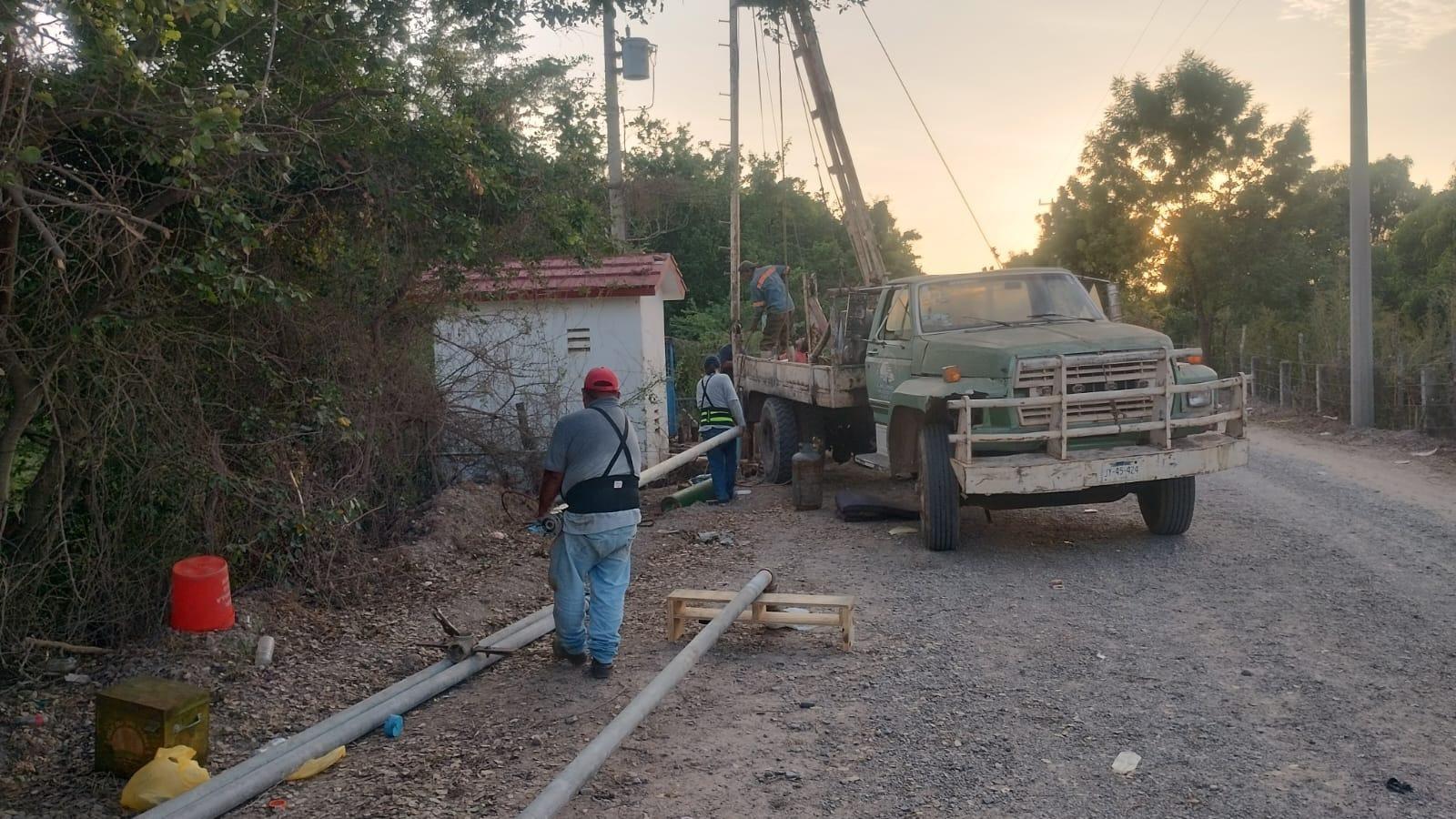 $!Tras cinco días sin servicio restablece Jumapam suministro de agua potable en El Roble