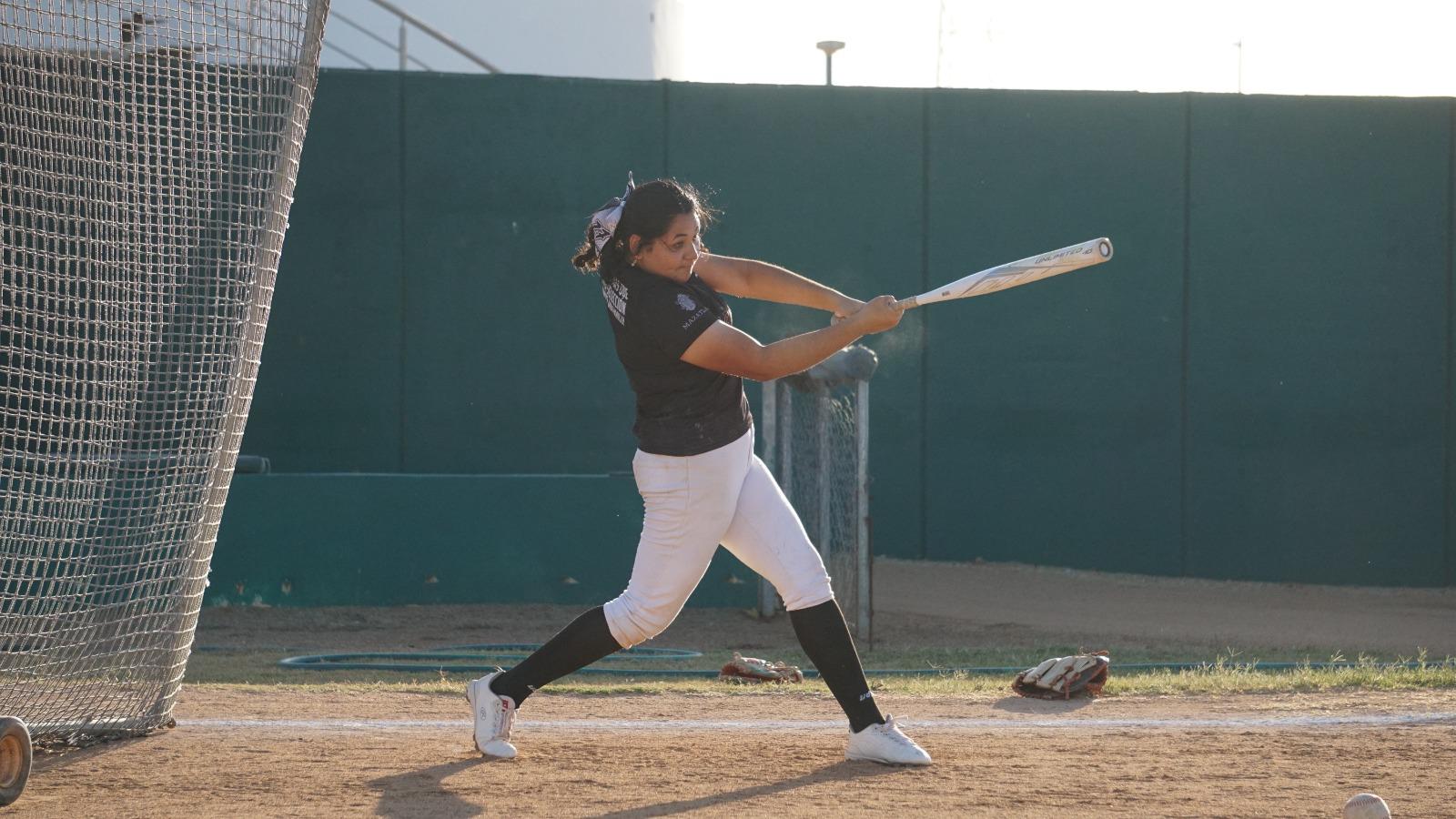 $!Sinaloa afina su softbol femenil rumbo al Macro Regional Conade
