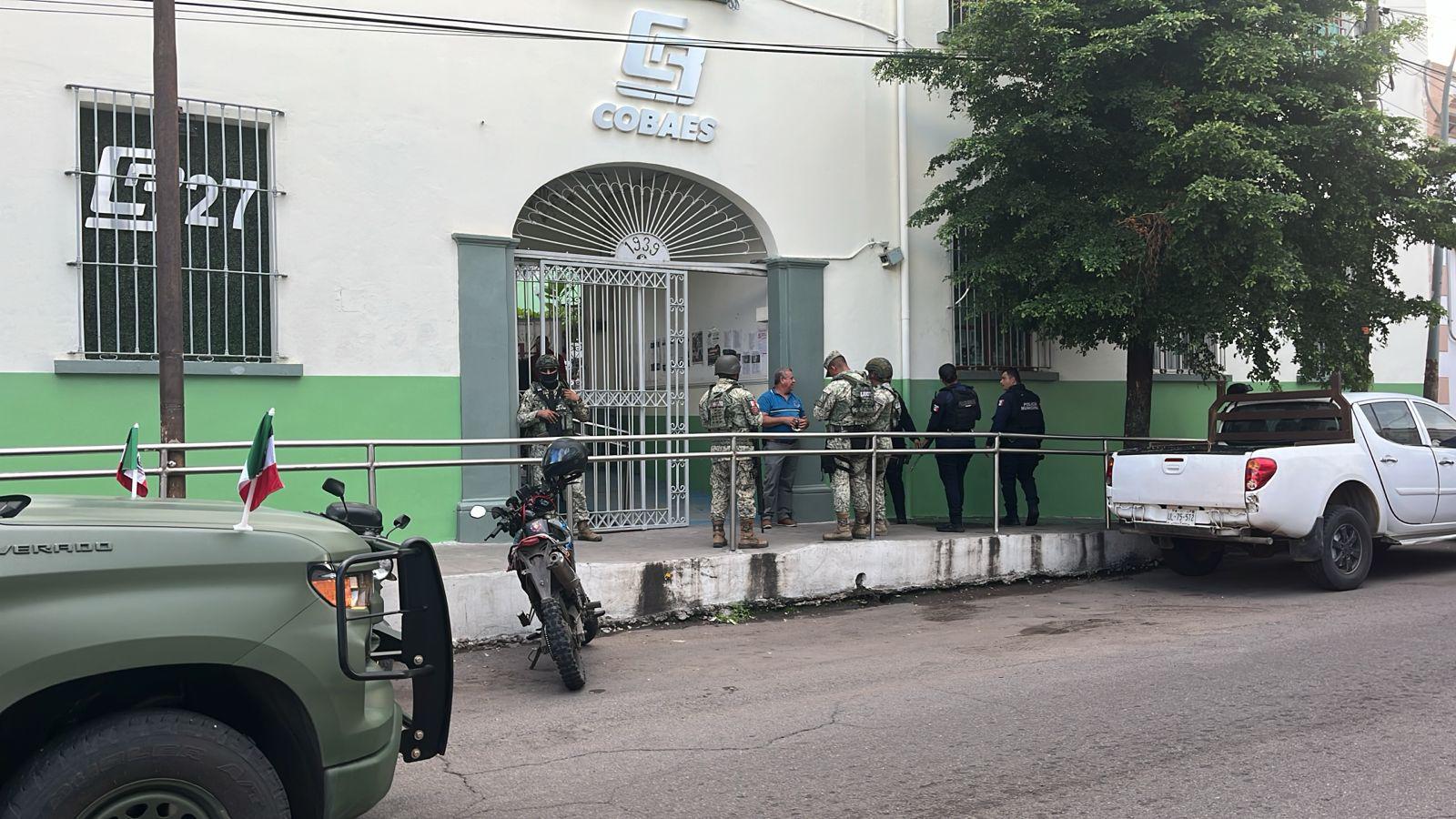 $!Alarma en Cobaes 27 de Culiacán por presunta amenaza con arma blanca