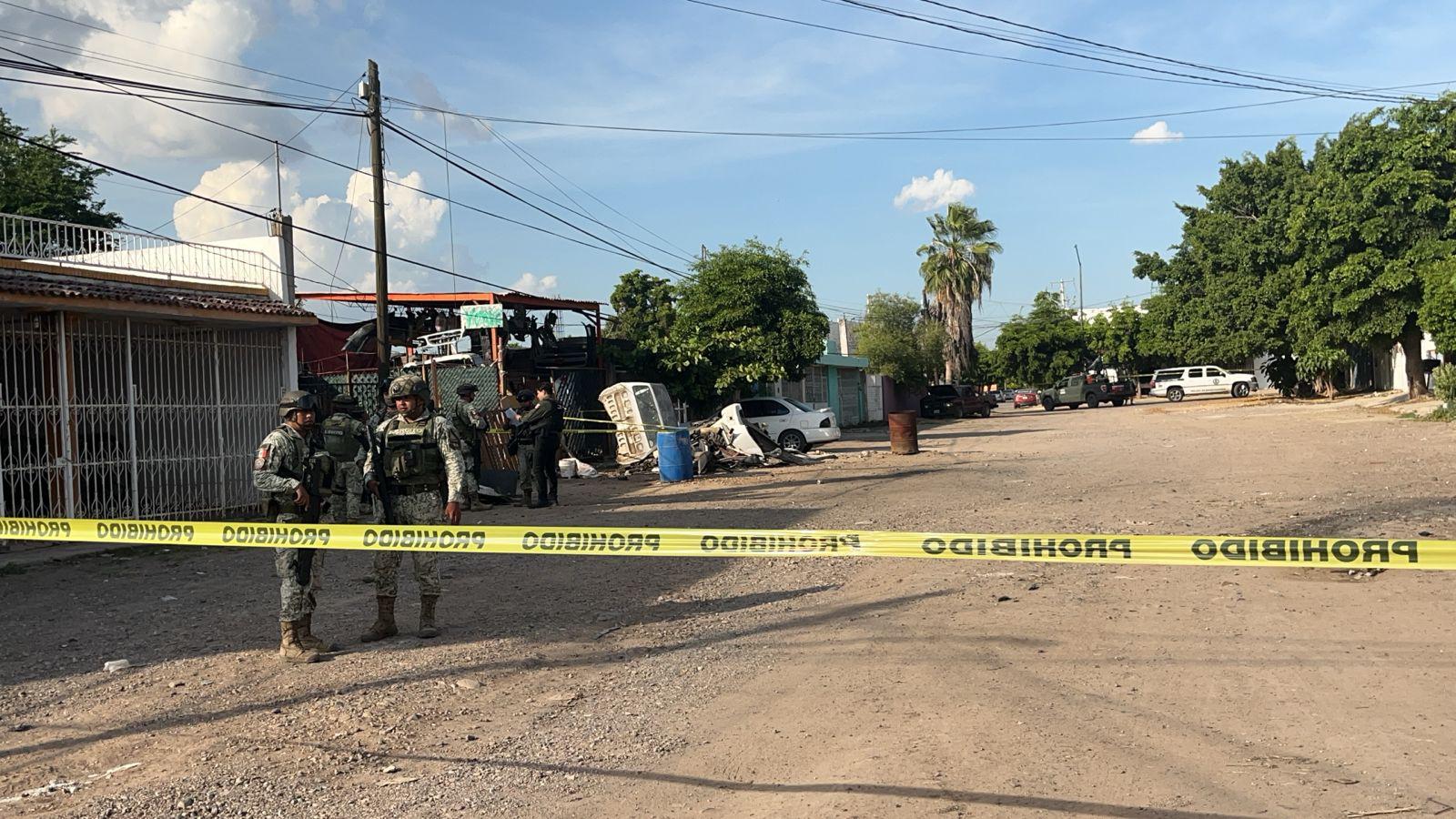 $!Asesinan a dos hombres en un yonke de la Industrial El Palmito, en Culiacán