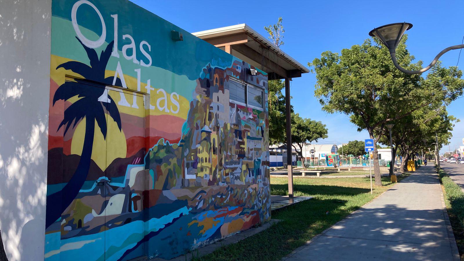 $!Grafitis dañan espacios del Parque Lineal en Mazatlán