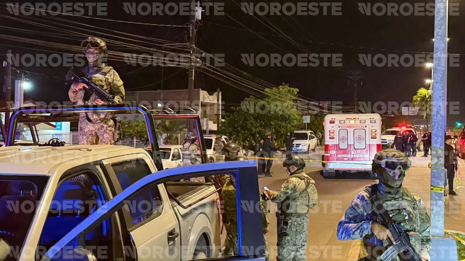 $!Persiguen y asesinan a balazos a un hombre frente a la Tercera Región Militar, en Mazatlán