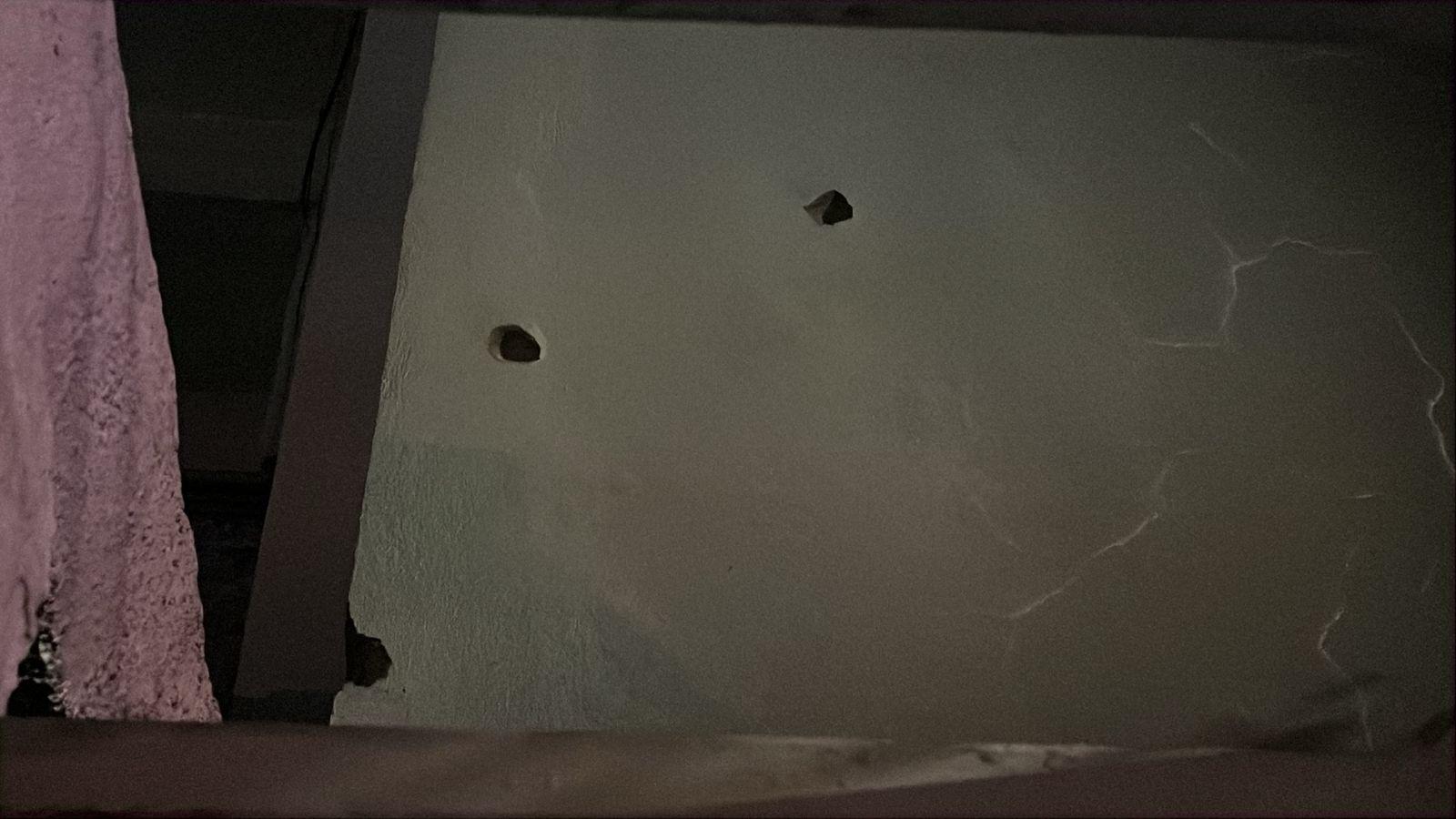 $!Atacan a balazos e incendian una casa en la colonia Guadalupe Victoria, al sur de Culiacán