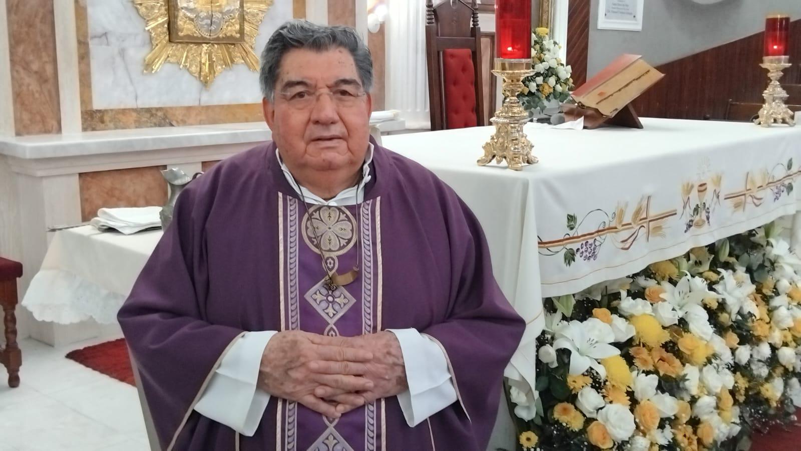 $!Padre Manuel Carrasco celebra 50 años de sacerdocio: ‘Feliz y satisfecho por haber logrado ser un instrumento de Dios ante los hombres’