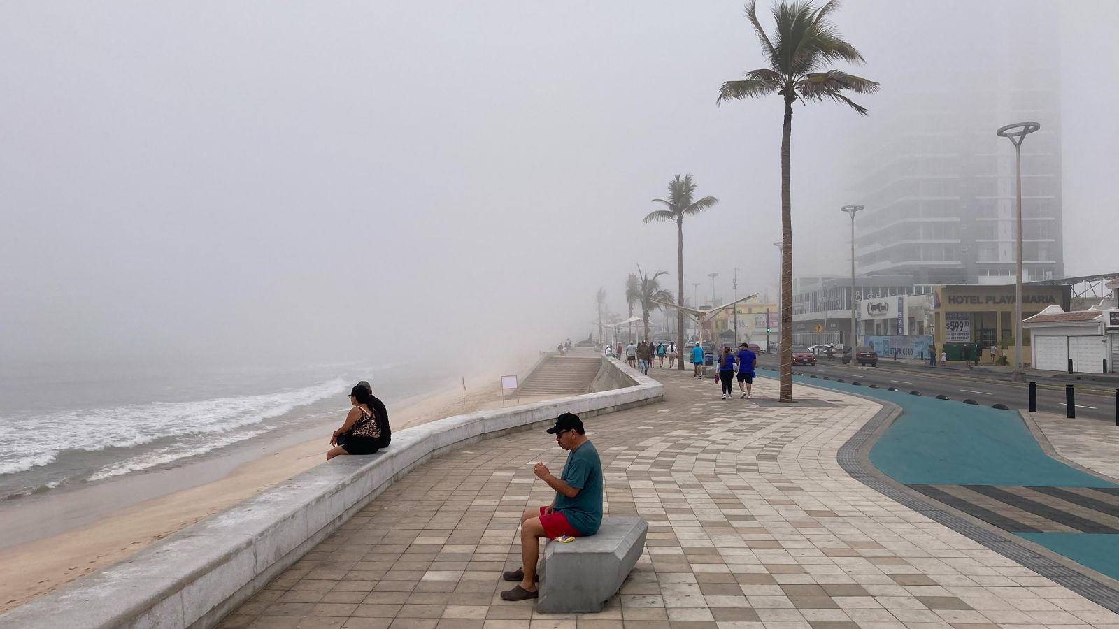$!Cubre neblina gran parte de Mazatlán este sábado