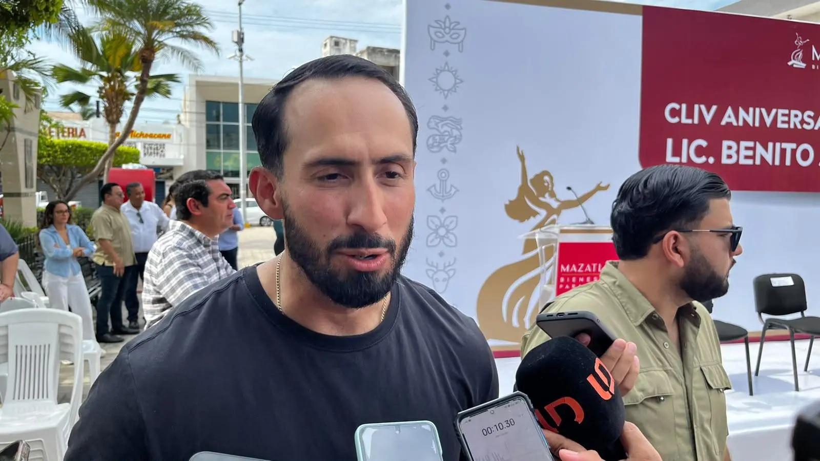 $!Avanza 15% la reparación del socavón en el malecón de Mazatlán; proyecto sigue en fase de dictaminación