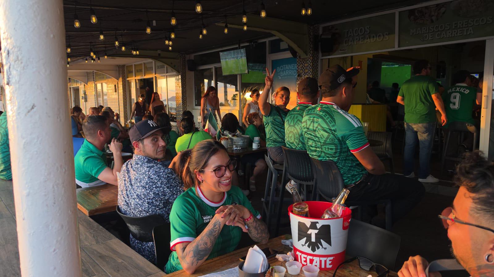 $!Mazatlán se pinta de verde para apoyar a México en su duelo mundialista ante Corea del Sur