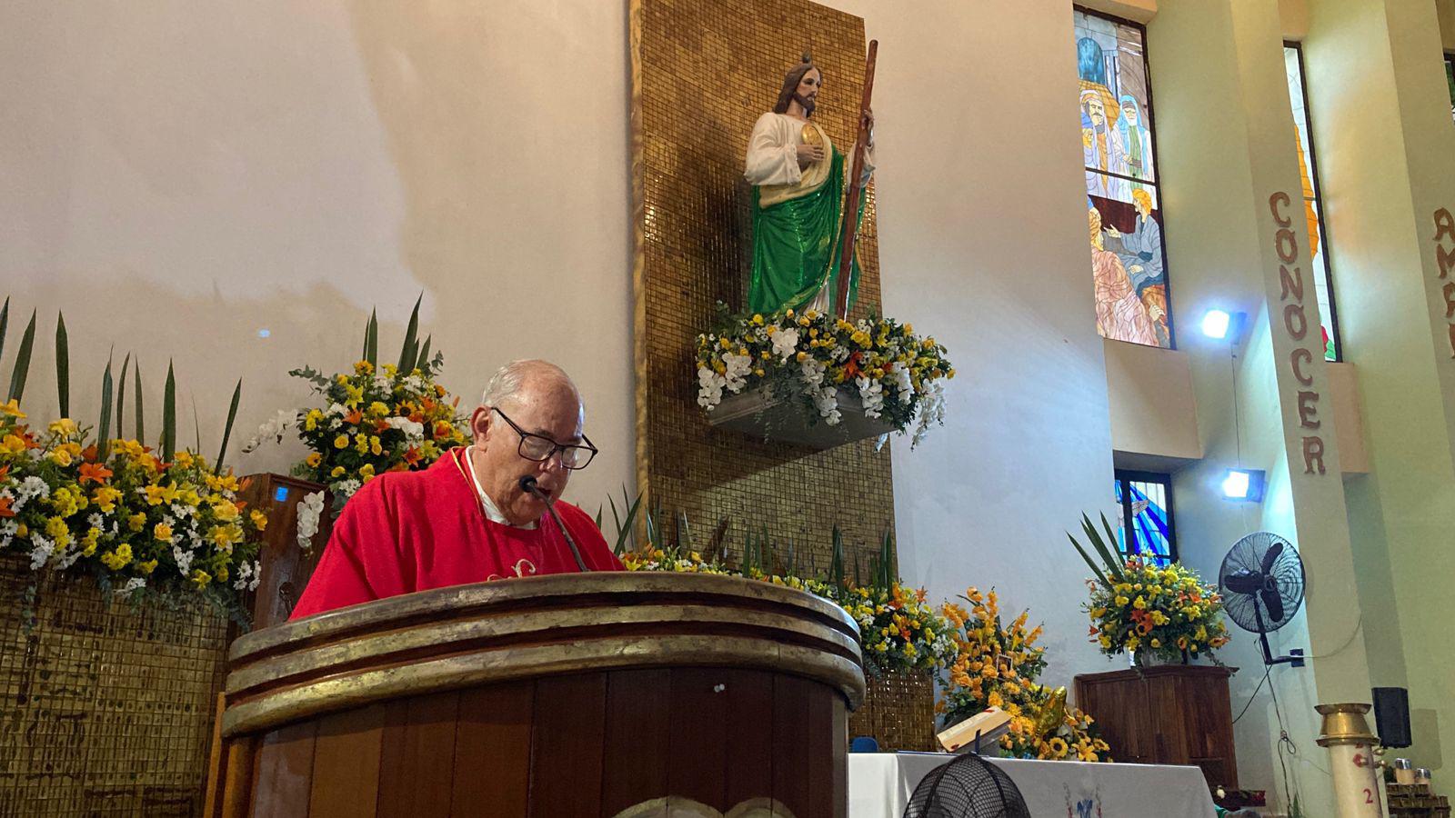 $!Le cantan Las Mañanitas a San Judas Tadeo en Mazatlán con mariachi