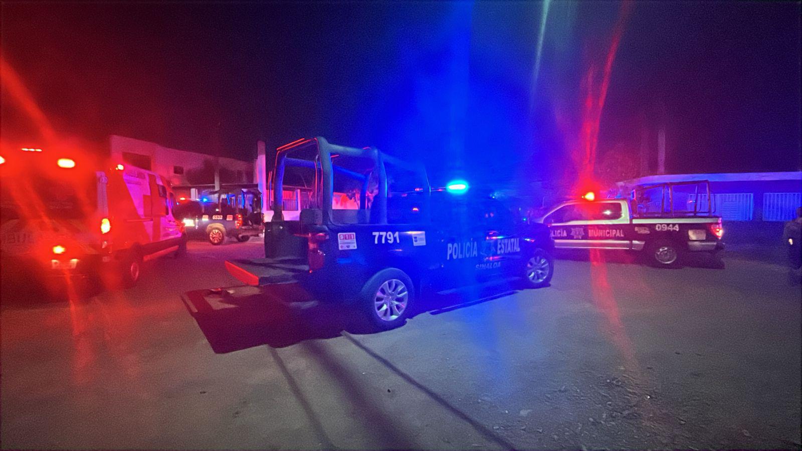 $!Ataque armado deja dos muertos y un adolescente herido en la colonia Pemex, en Culiacán