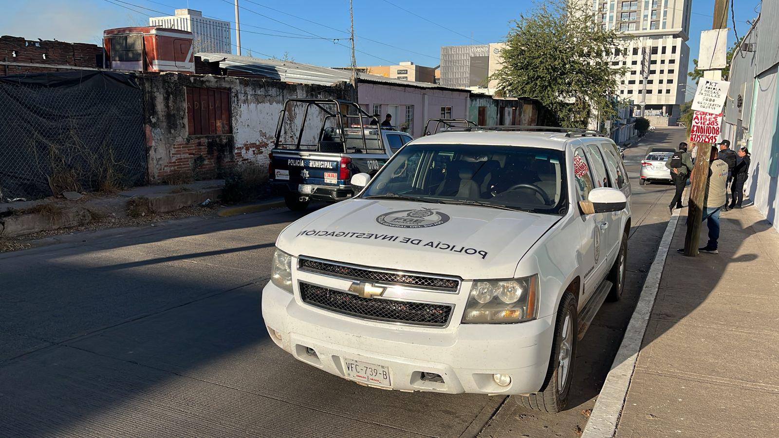 $!Matan a balazos a un hombre y hieren a su hijo en la colonia Tierra Blanca, en Culiacán