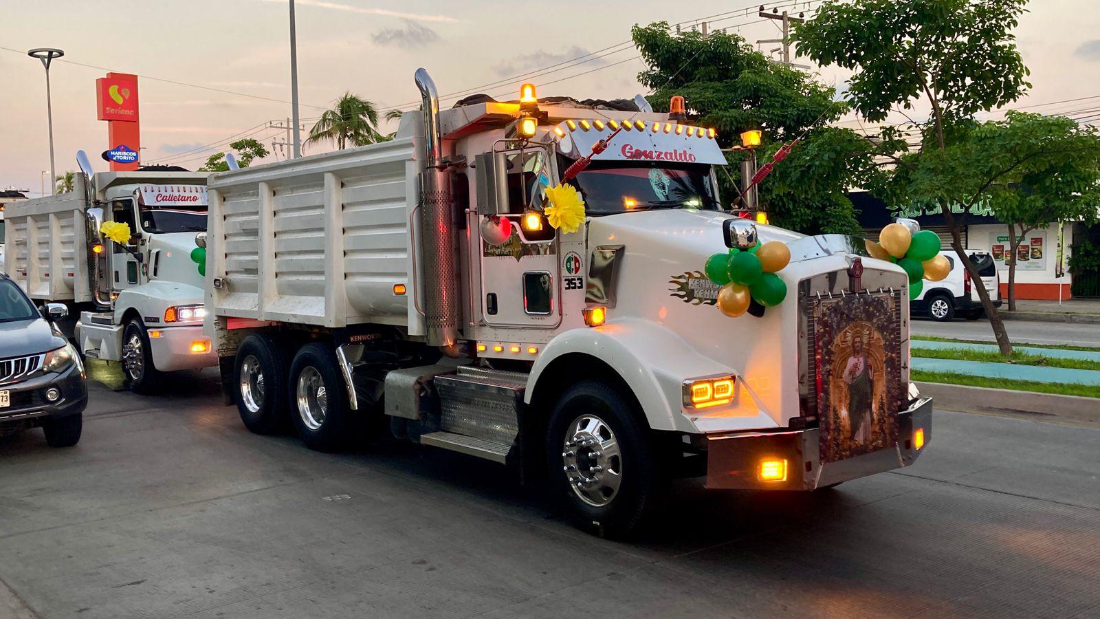 $!Transportistas celebran a San Judas Tadeo con peregrinación motorizada en Mazatlán