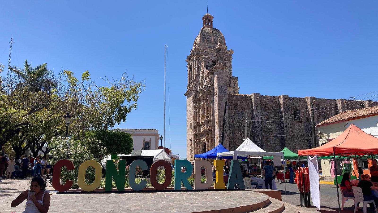 $!Reviven turismo regional en el sur de Sinaloa