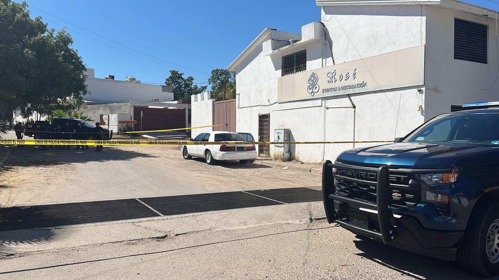 $!Asaltan joyería dentro de plaza comercial de la colonia La Campiña, en Culiacán