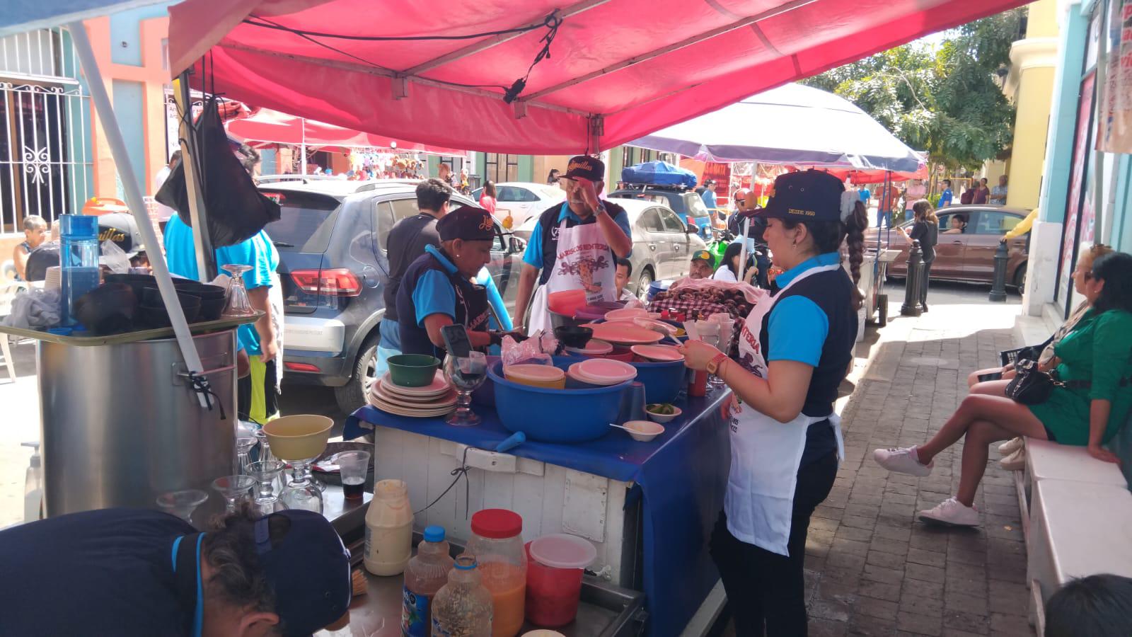 $!Mariscos Rentería ‘Los Liguillas’ celebra 75 años en el Centro Histórico de Mazatlán