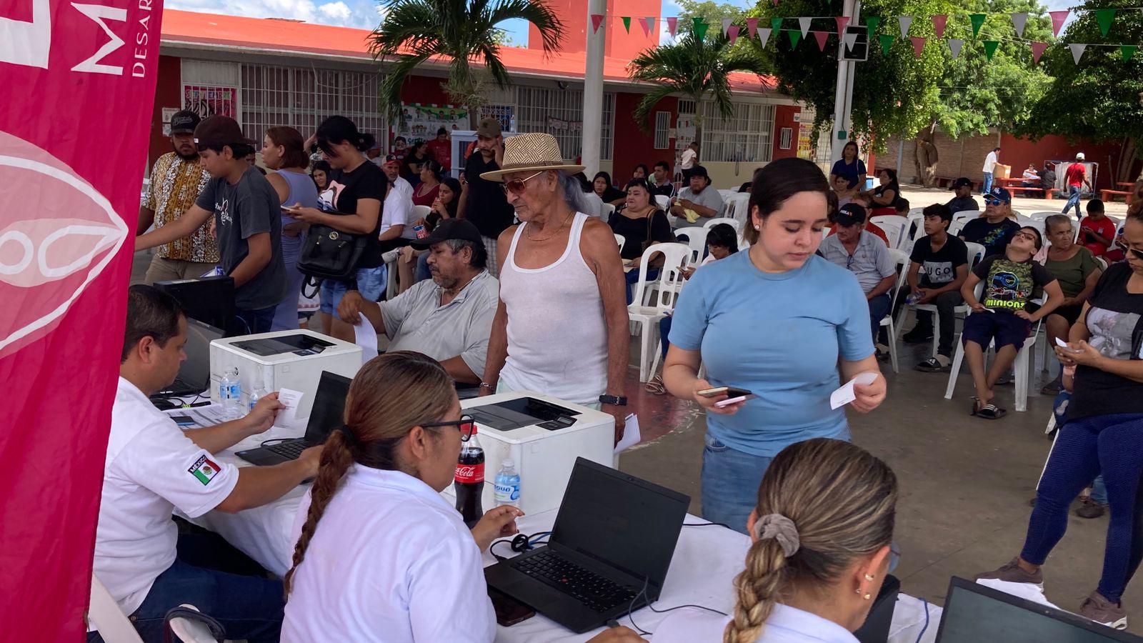 $!Más de 500 mazatlecos acceden a trámites gratuitos con la campaña ‘Identidad es tu Derecho’