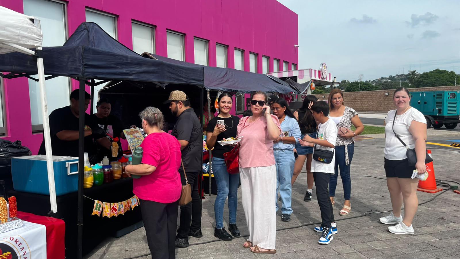 $!Realizan kermés en el CRIT Sinaloa para recaudar fondos para terapias infantiles