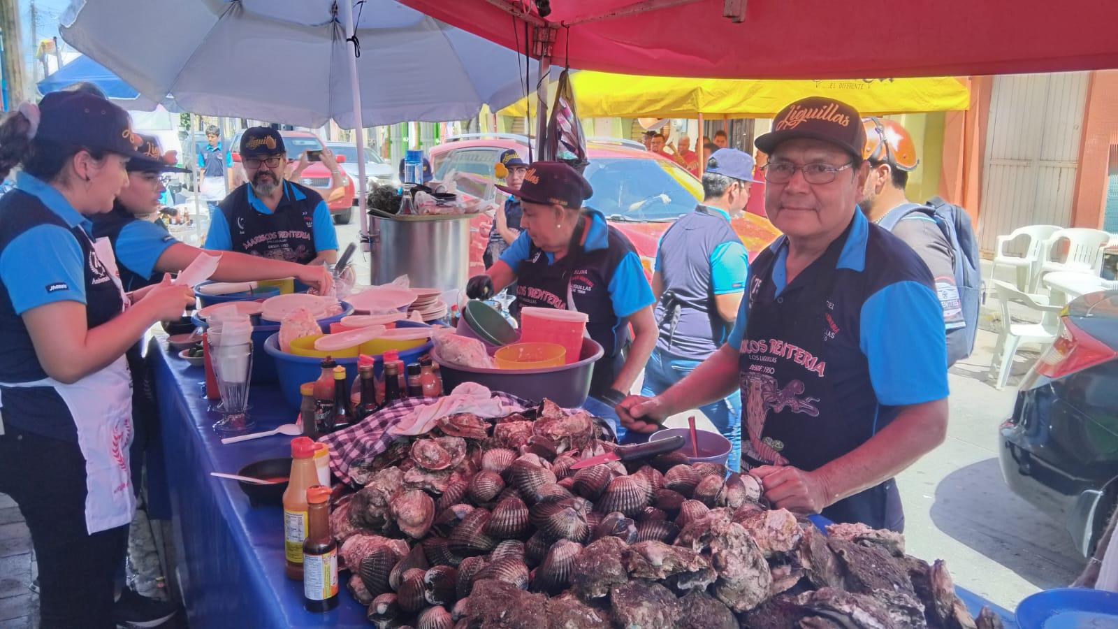 $!Mariscos Rentería ‘Los Liguillas’ celebra 75 años en el Centro Histórico de Mazatlán