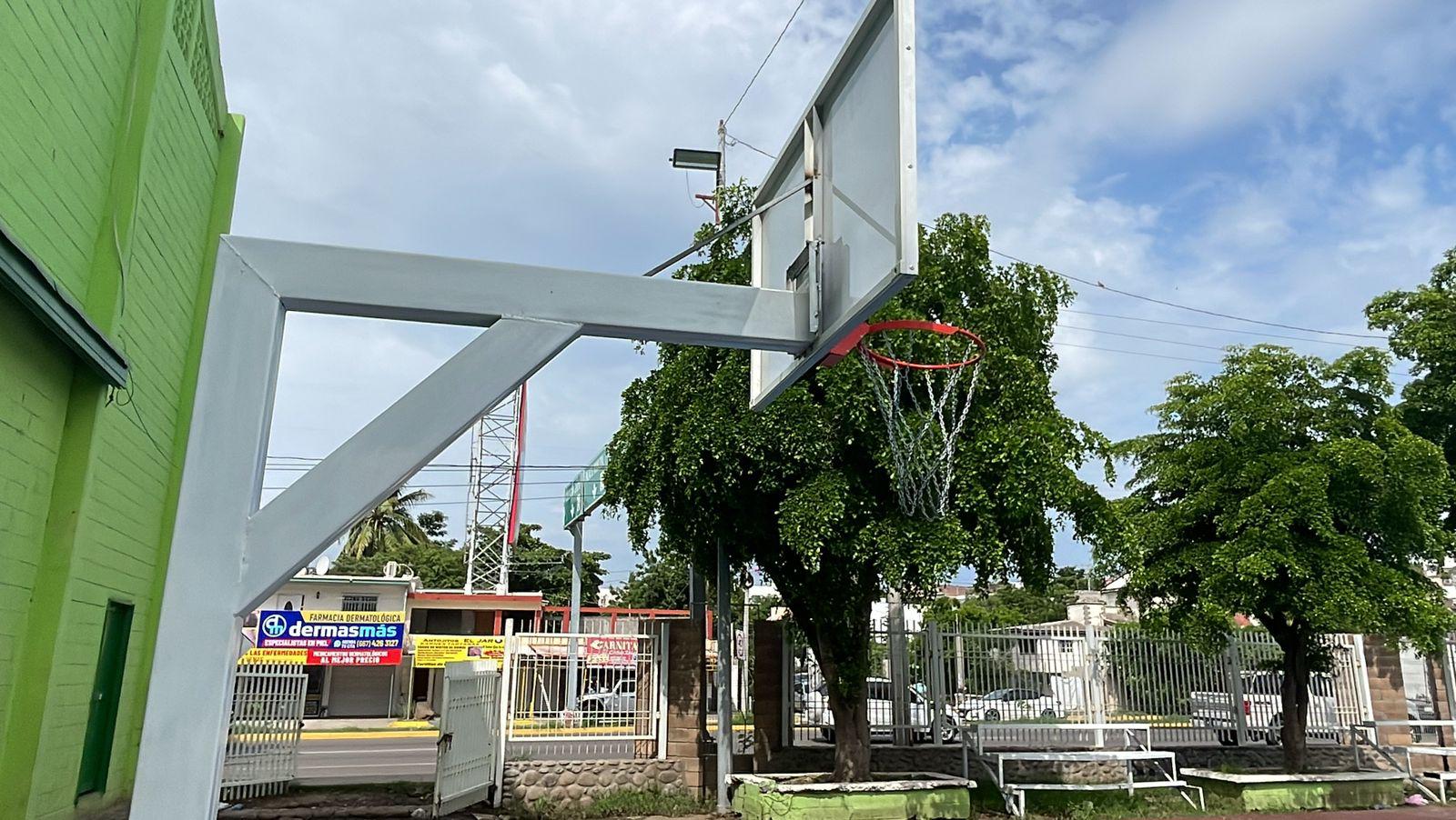 $!PIDS está rehabilitando la cancha de basquetbol del parque Culiacán
