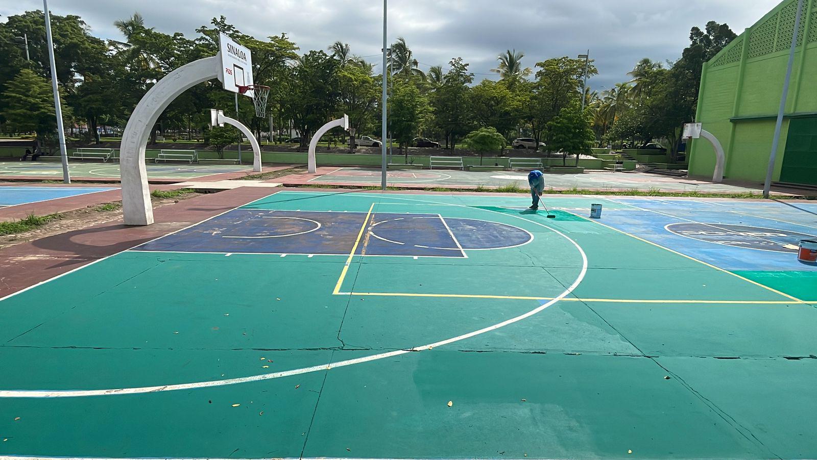 $!PIDS está rehabilitando la cancha de basquetbol del parque Culiacán
