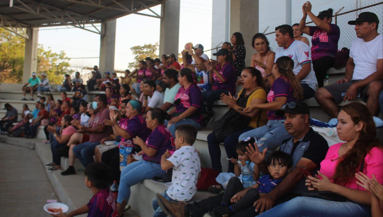 $!Mazatlán se corona en la Sub 8 del Estatal de Softbol Femenil