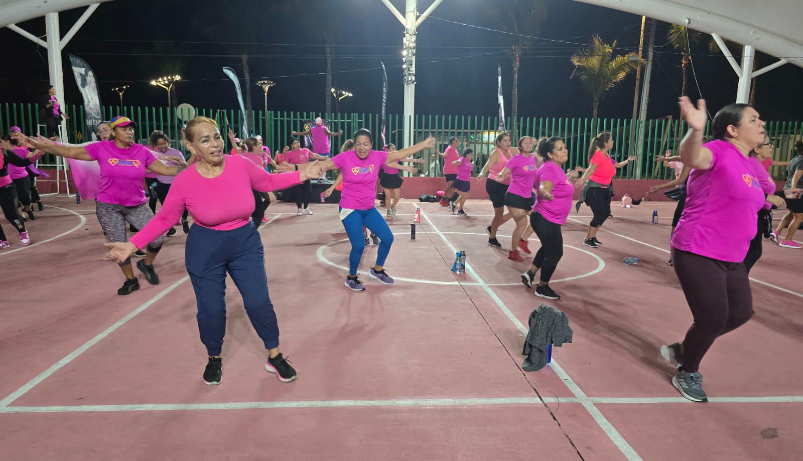 $!Celebran Chicos de Arranque 10 años de poner a bailar a los mazatlecos