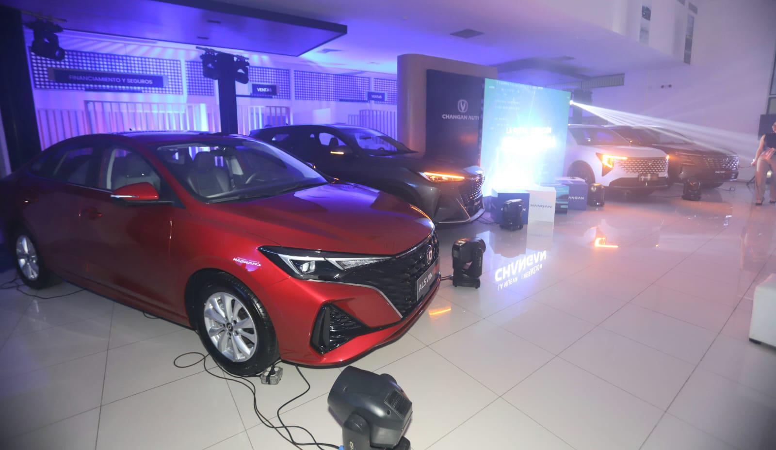 $!Changan Mazatlán presenta su gama renovada de vehículos para Sinaloa