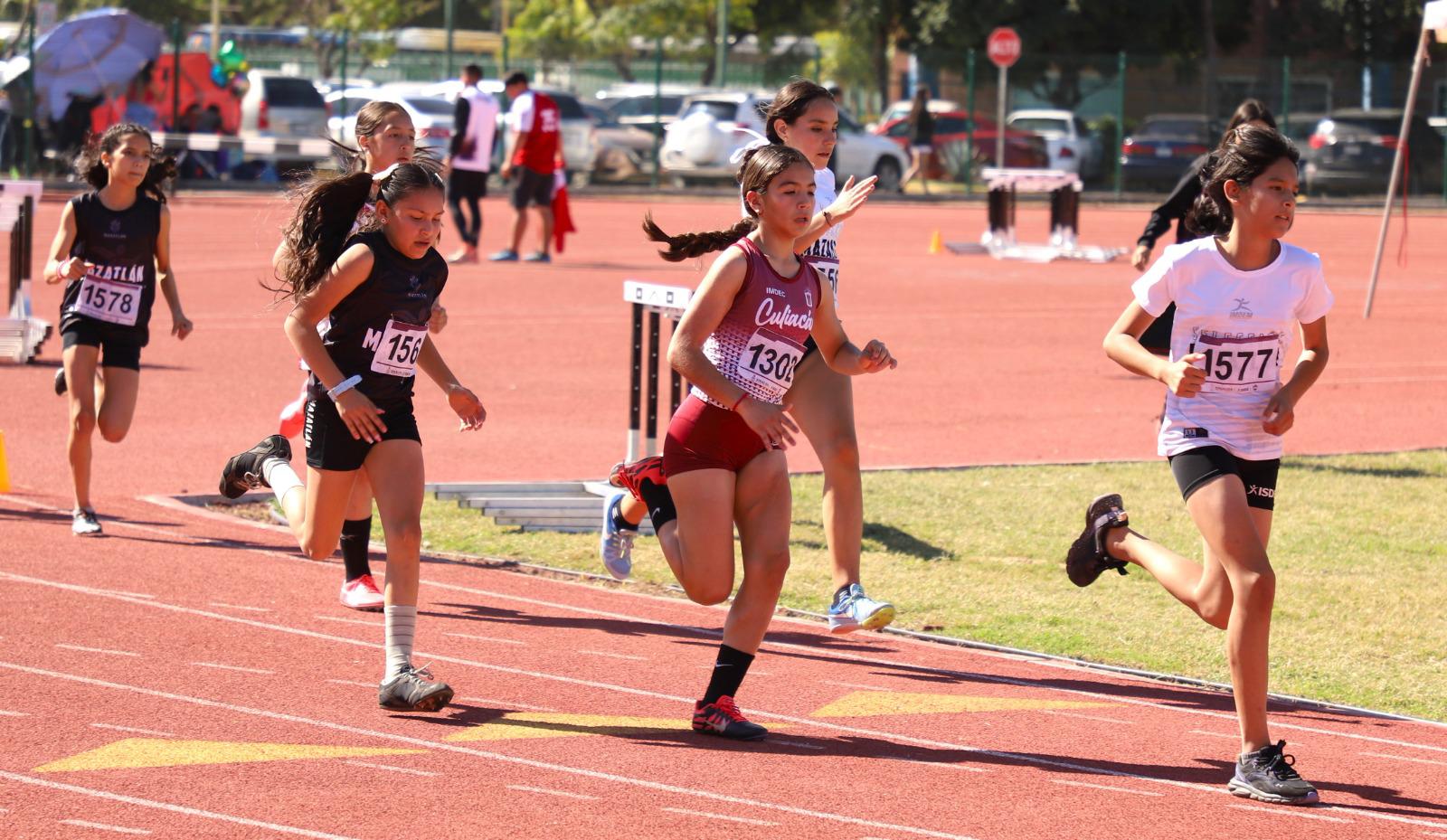 $!Logra Culiacán 64 medallas de oro en estatal de atletismo