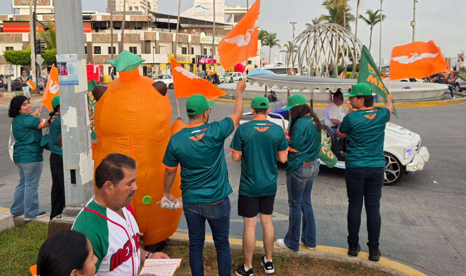 $!Lleva Movimiento Ciudadano mensaje de unidad en Mazatlán a través del Mundial