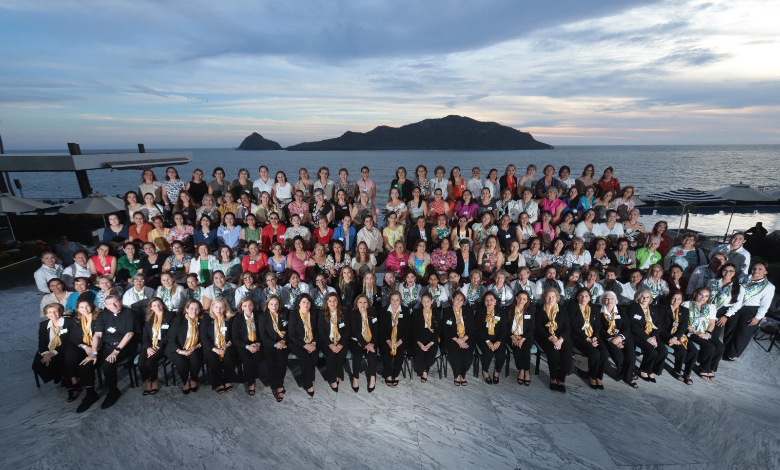 $!La fotografía oficial de la Junta Nacional Anspac Mazatlán 2025, muestra la belleza del mar porteño.