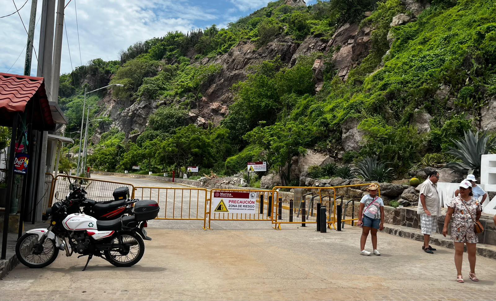 $!Cierran el acceso al Faro de Mazatlán por altas temperaturas