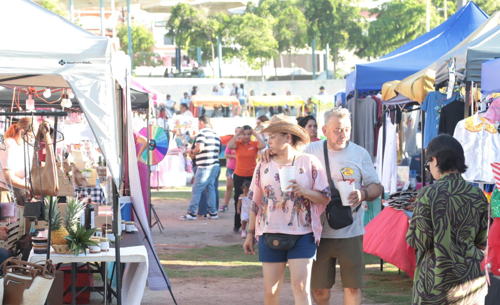 $!Realizan Bazar de Emprendedores, en el Parque Ciudades Hermanas
