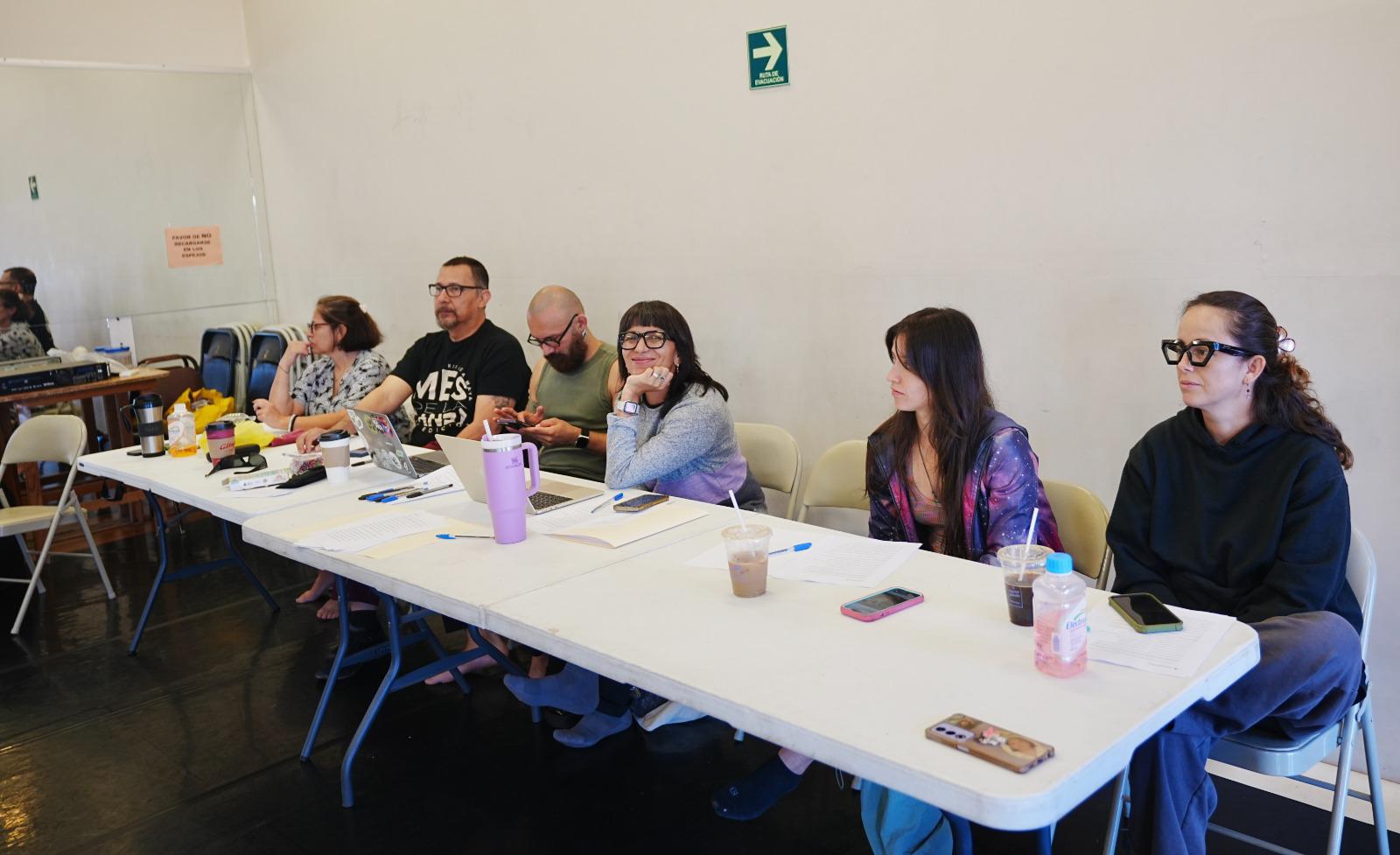 $!Maestros y directivos, durante la bienvenida.