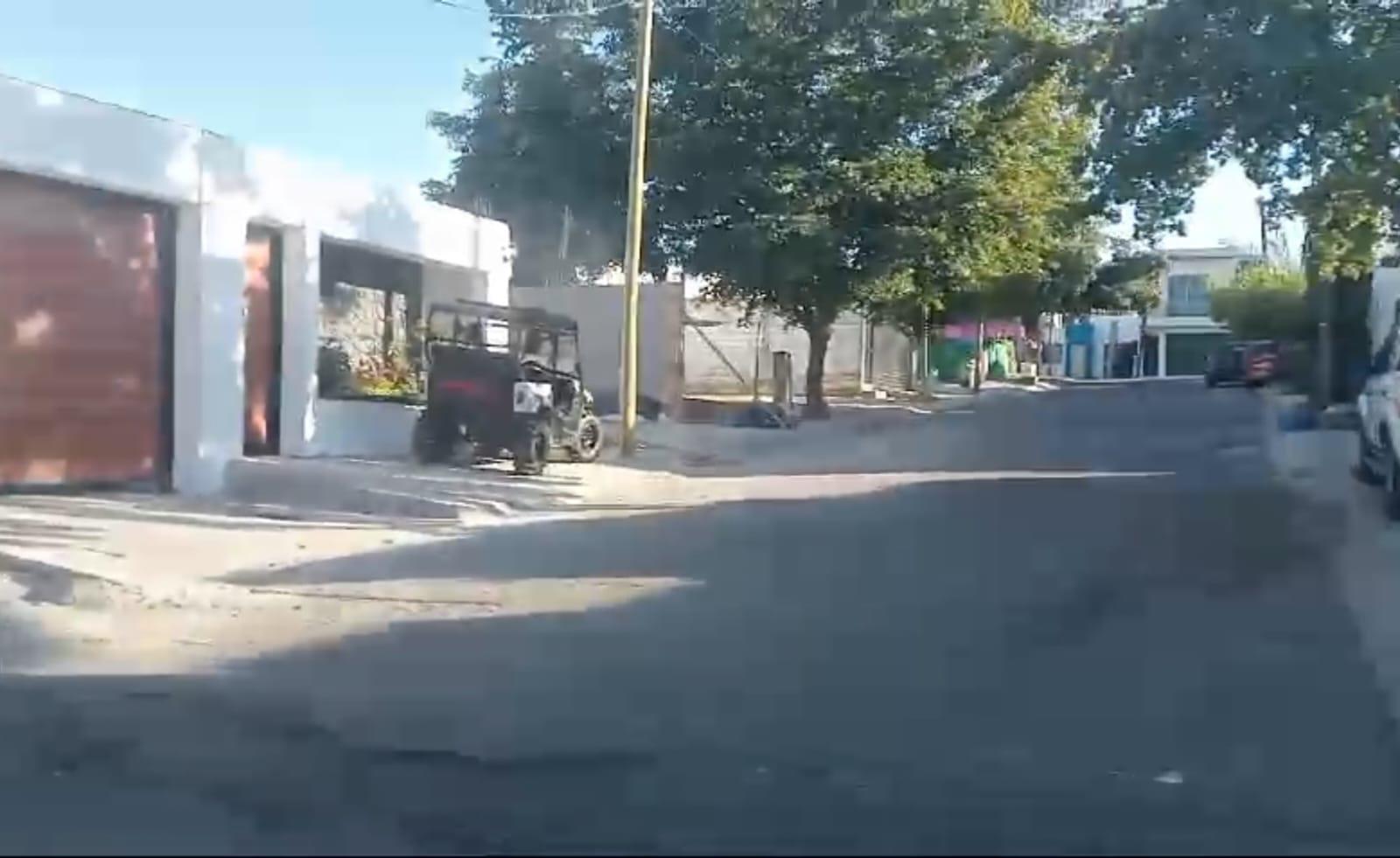 $!Abandonan policías y militares los barrios y calles por donde se dieron las privaciones de las familias