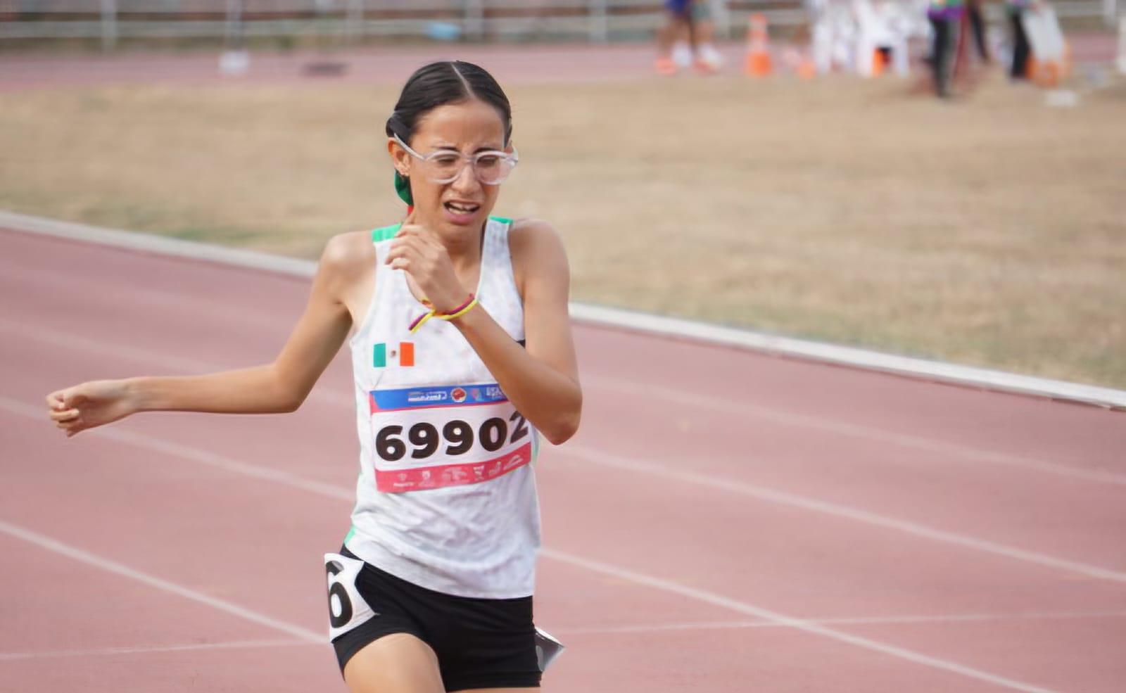 $!¡Medalla de bronce para Mazatlán! Silvana Quiñones sube al podio en Cali 2026