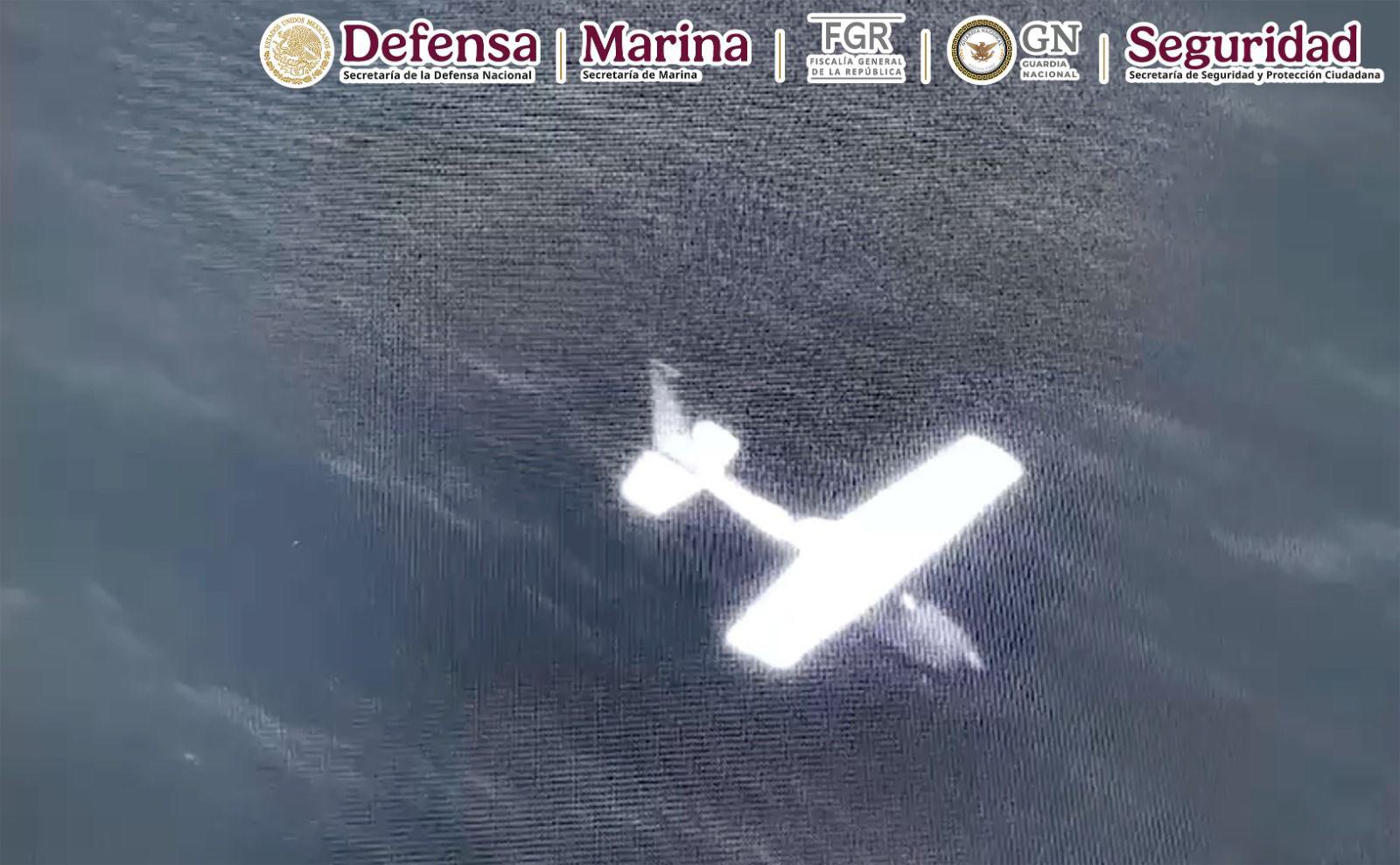 $!Interceptan avioneta clandestina con más de media tonelada de cocaína en Oaxaca