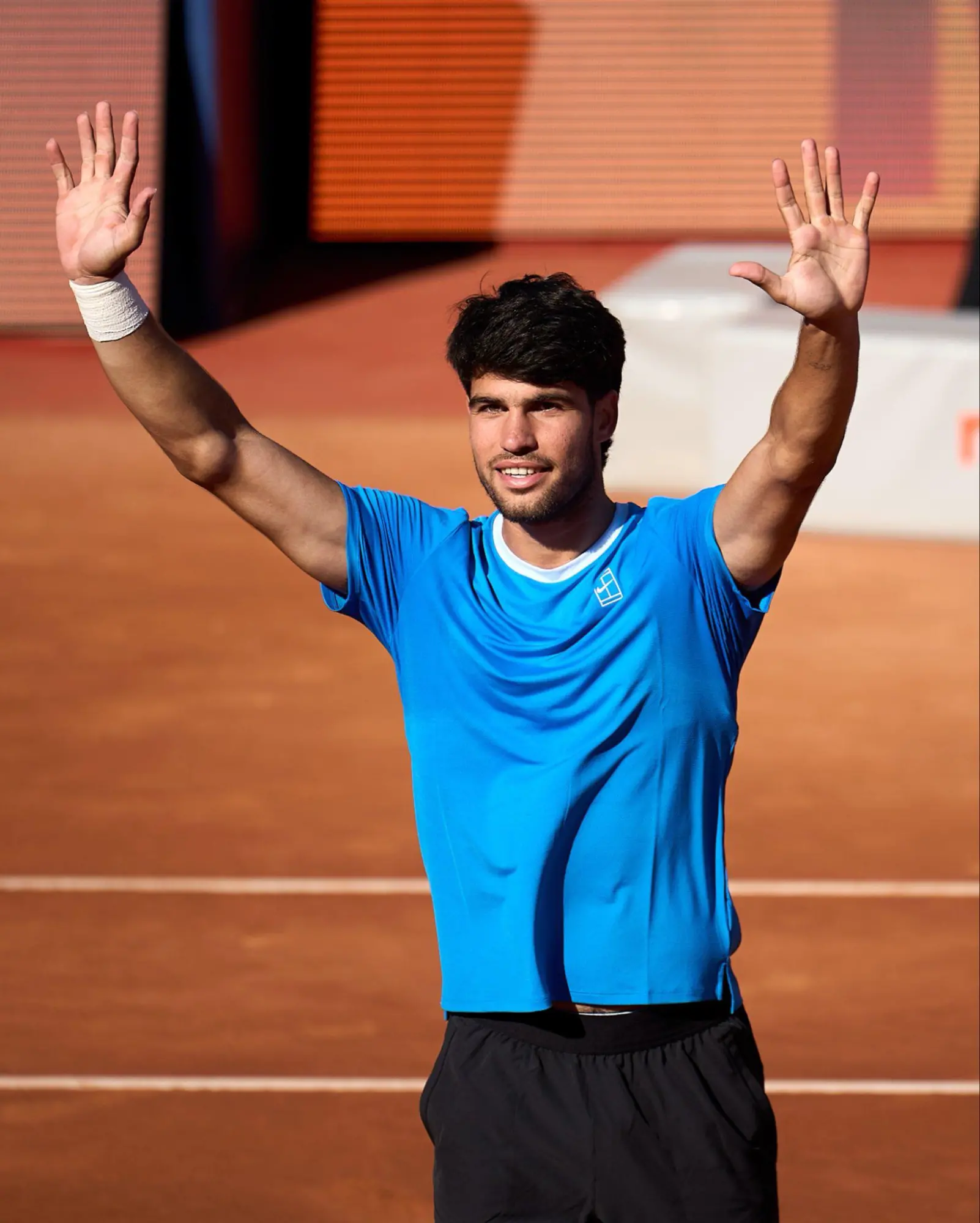 $!Carlos Alcaraz se retira del Barcelona Open por lesión en la muñeca